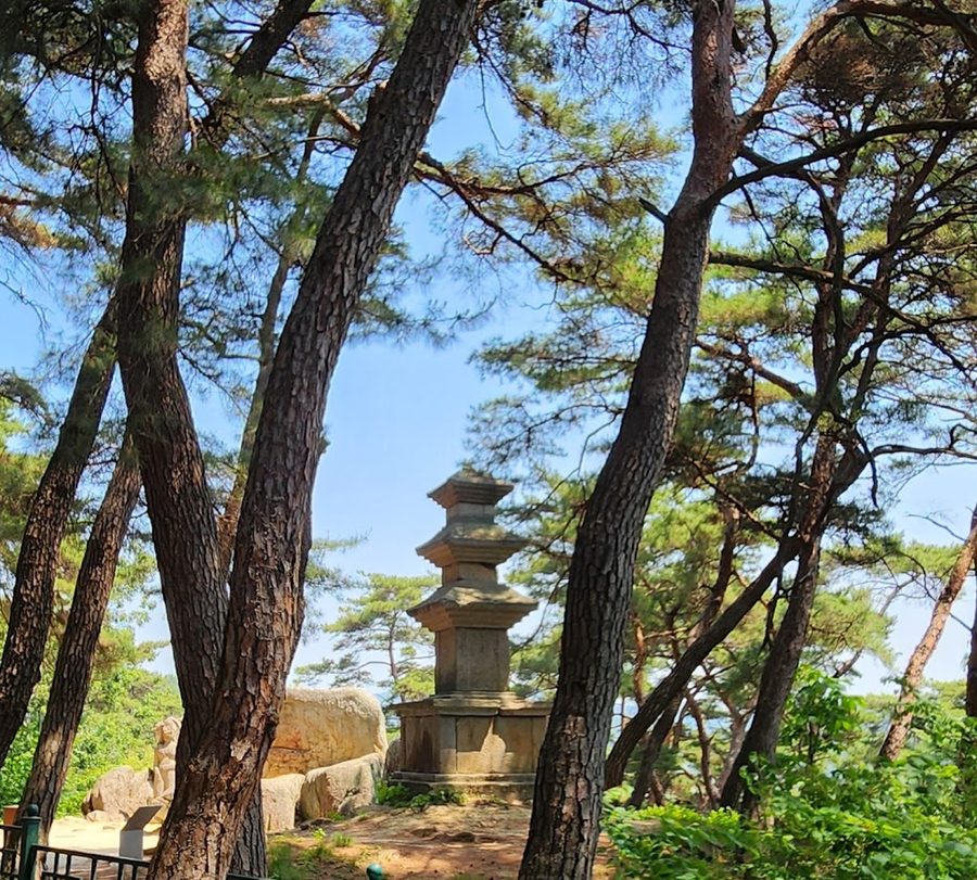 경주 남산 탑곡 마애불상군