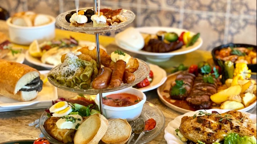 Por Qué No Cafe & Pub (Spanish Bistro)