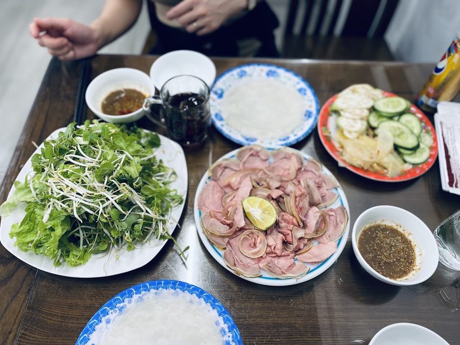 Bê thui cầu Mống