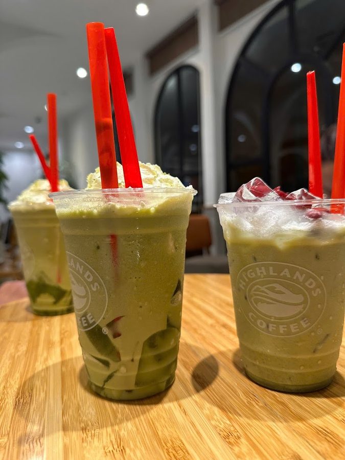 Highlands Coffee - 117 Nguyễn Văn Quá