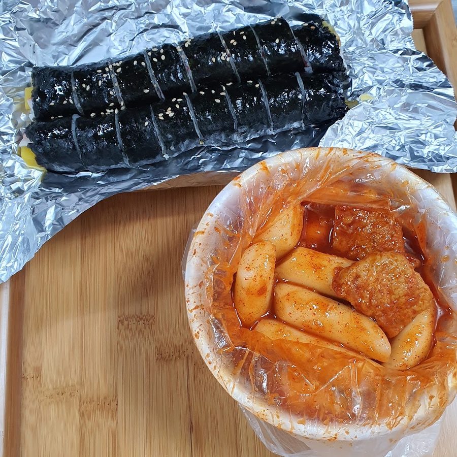 Tteokbokki Ajumma Hotdog Ajussi