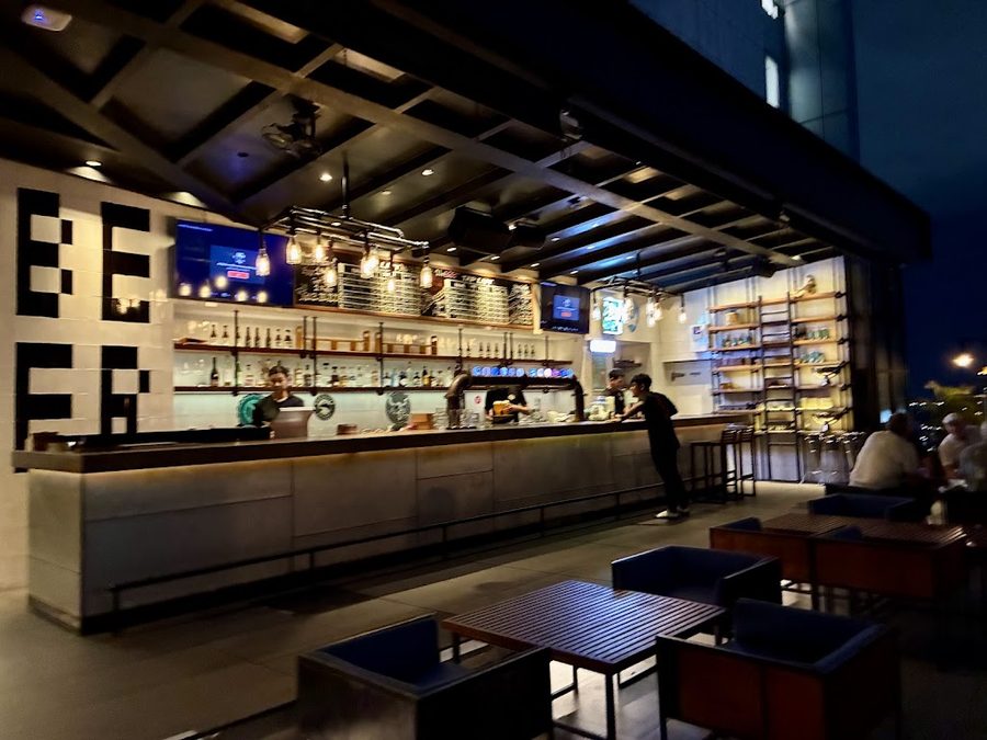 Brewski Rooftop Beer Bar at Radisson Blu Plaza Bangkok