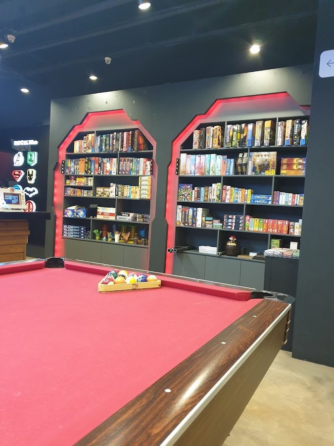 ヒーローボードゲームカフェ 建大本店