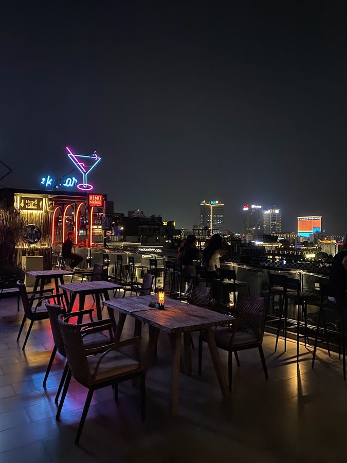 SkyOn9 Rooftop Bar - Hoan Kiem
