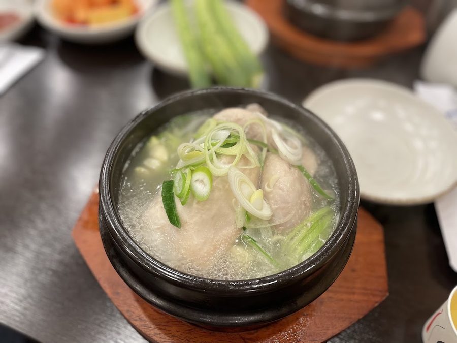 Gyeongbokgung Samgyetang Magok Branch