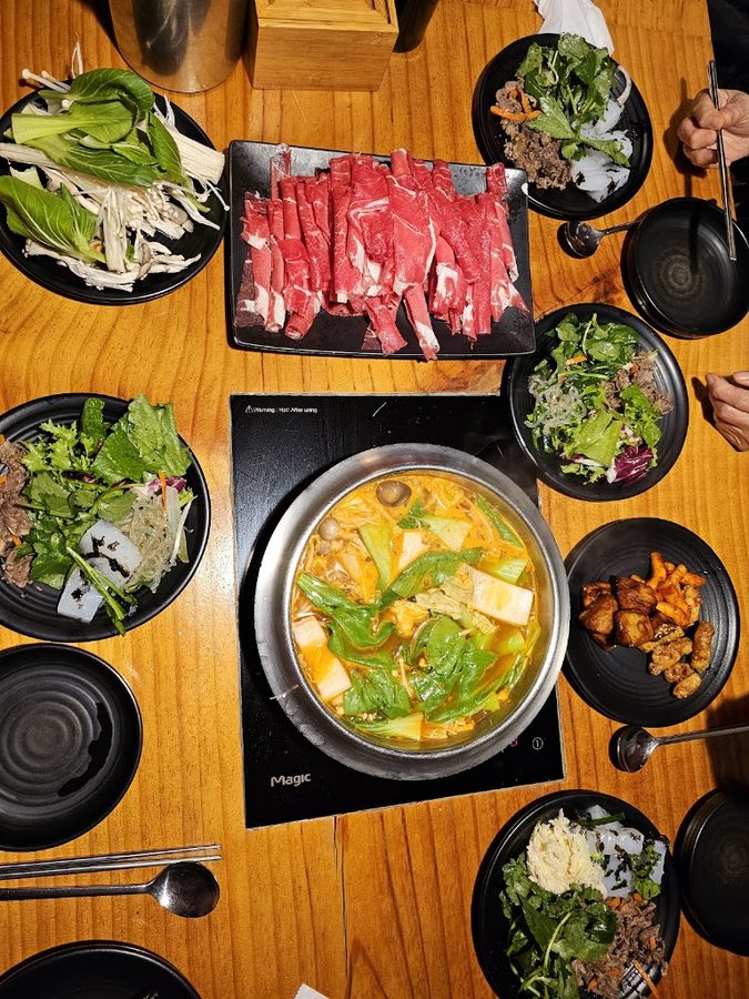Barmi Shabu Shabu & Kalguksu