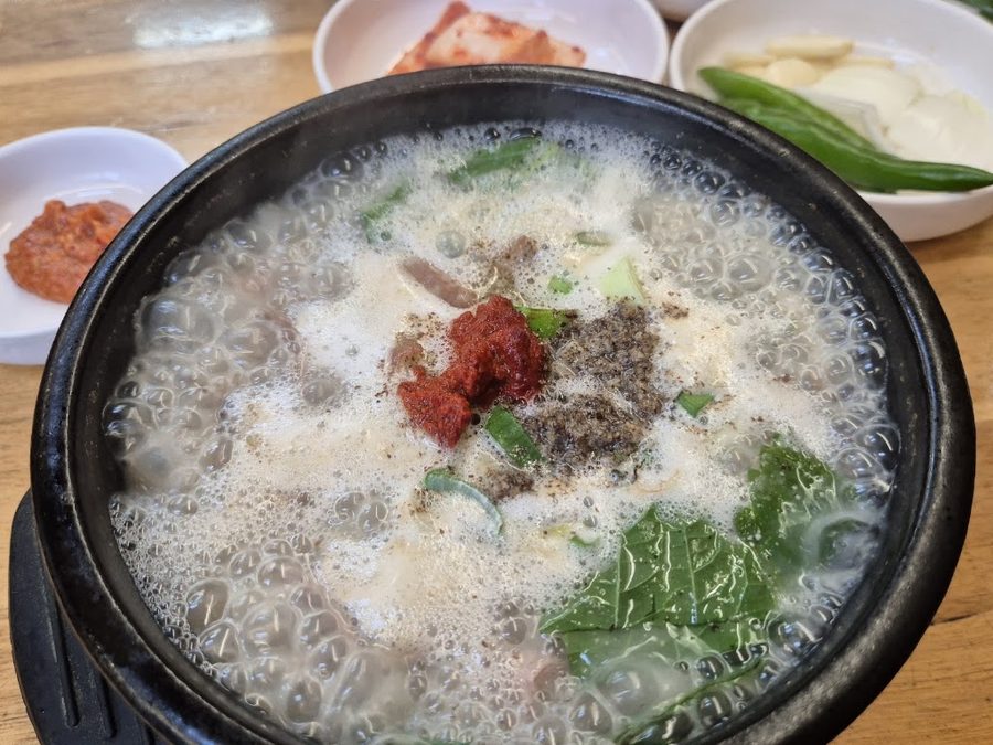장터순대국