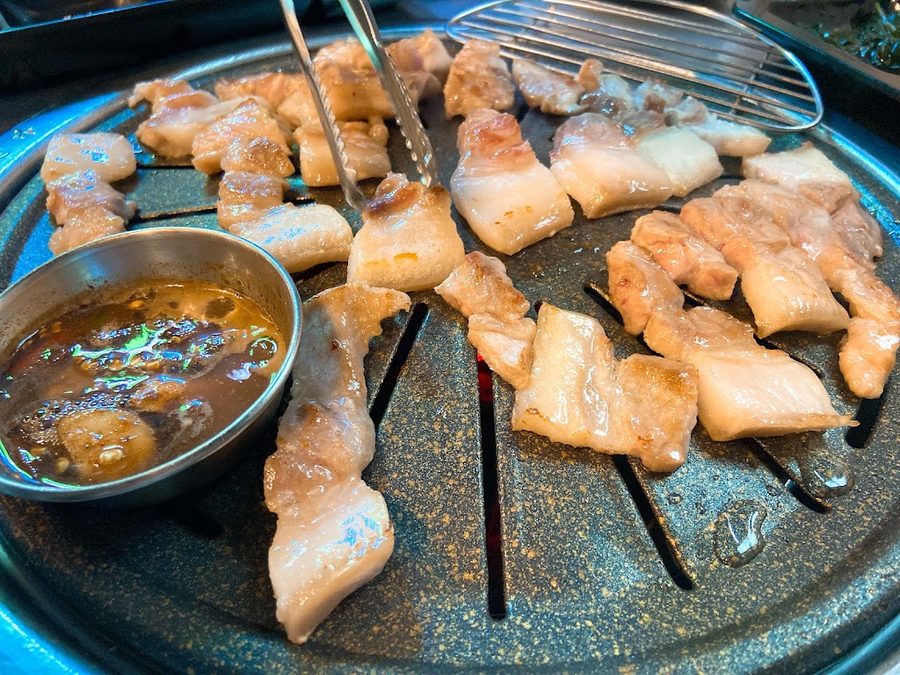 Kkodeulmok Sutbul Gui