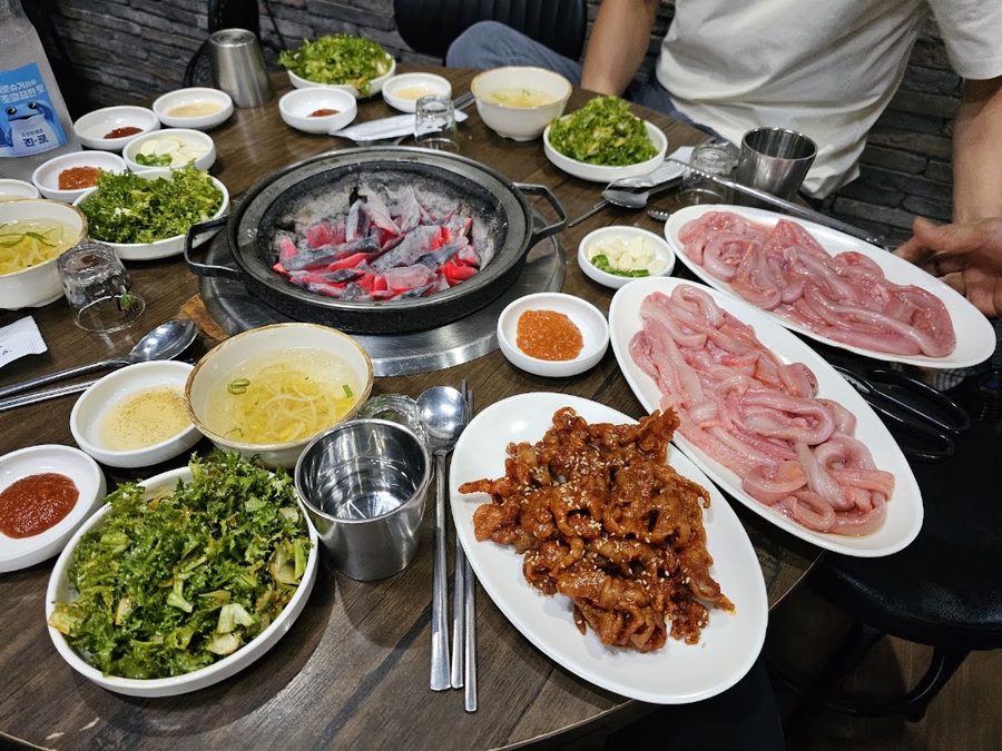水晶帶魚泥鰍屯山店