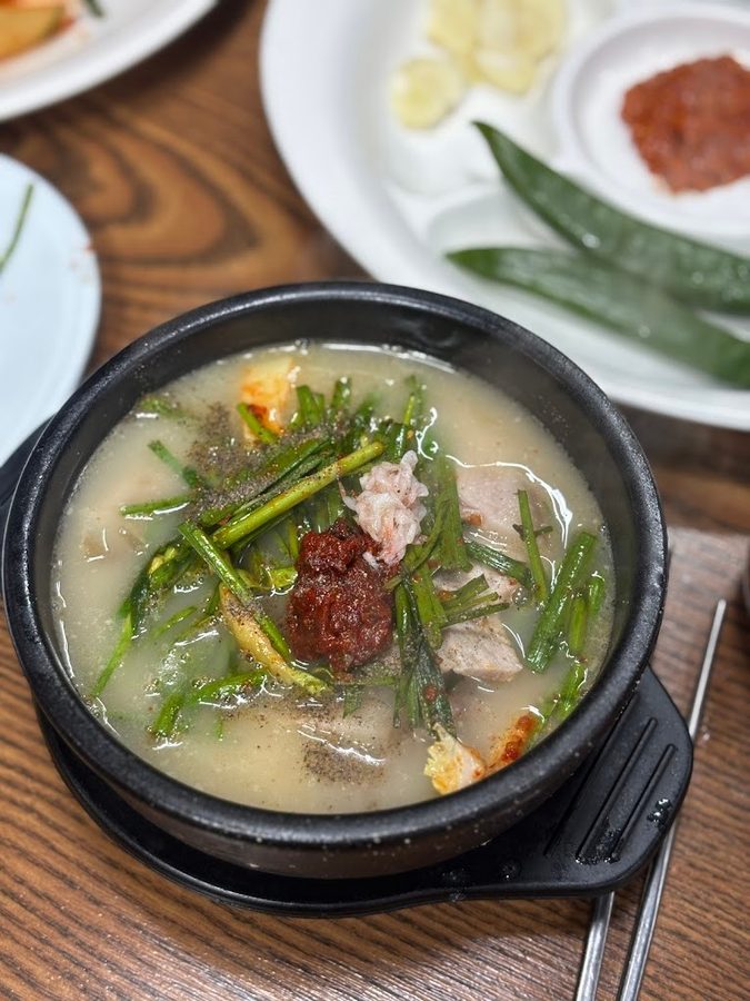 Beomil Dwaeji Gukbap