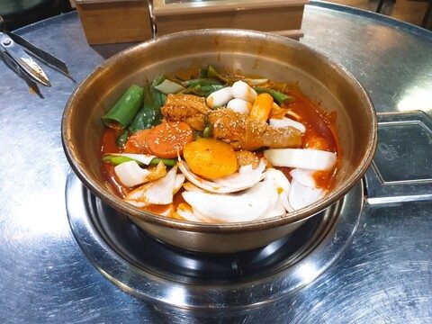 명동찌개마을 신림점