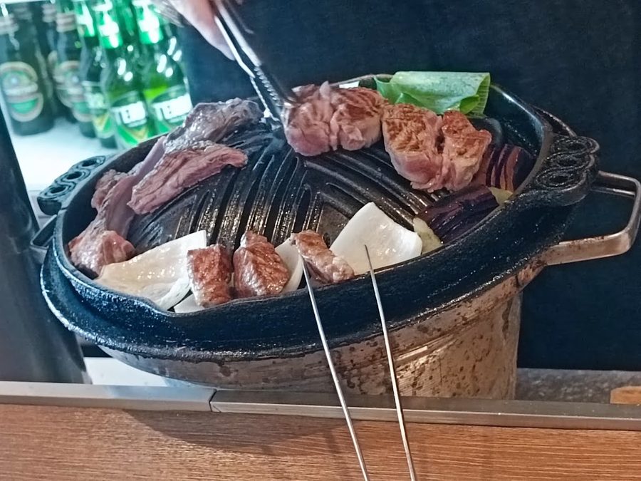 校羊食事