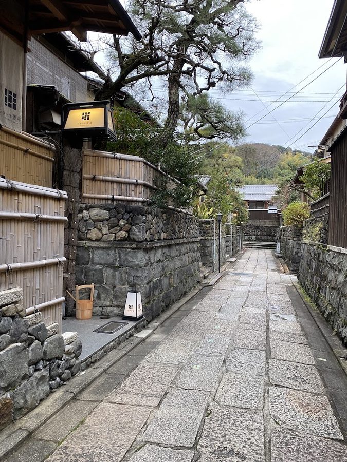 石塀小路