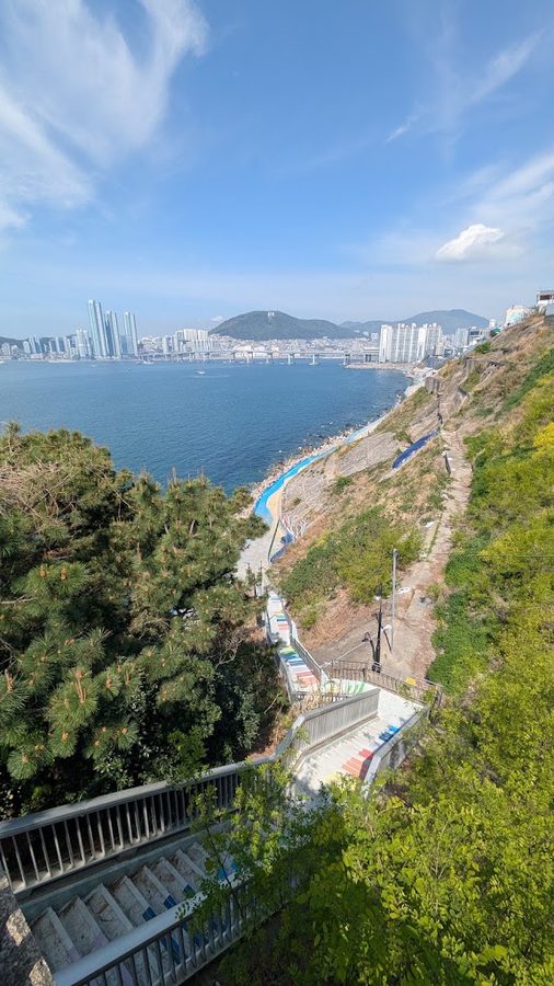 虹の階段（絶景海岸遊歩道）