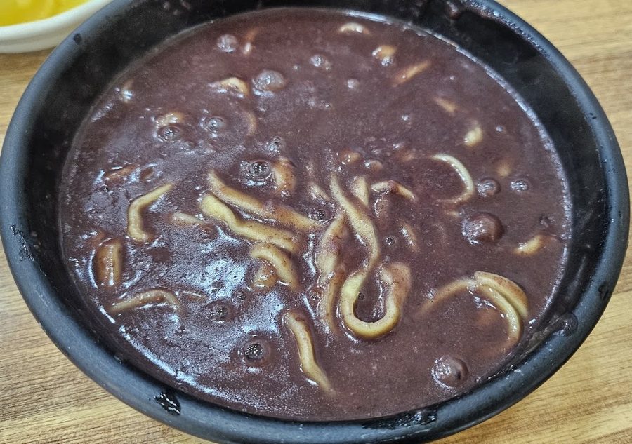 옛날팥칼국수