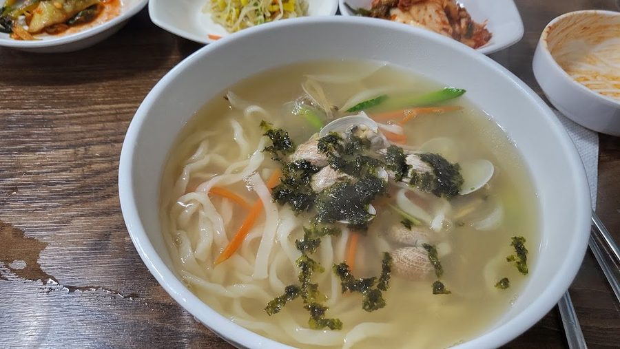 兄妹刀削麵