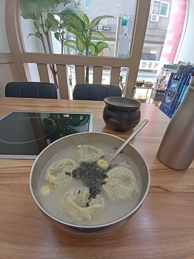 Myeongdong Kalguksu Cheonan Dujeong Station Branch