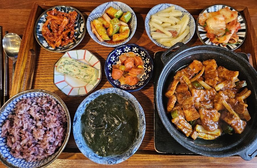 飯桌與酒桌