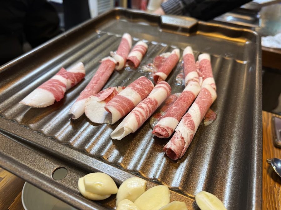 국내산 생오겹살 김치찌개 좋은 집밥