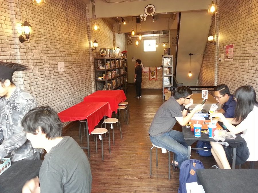 The Stronghold SIAM : Gateway to Board Games