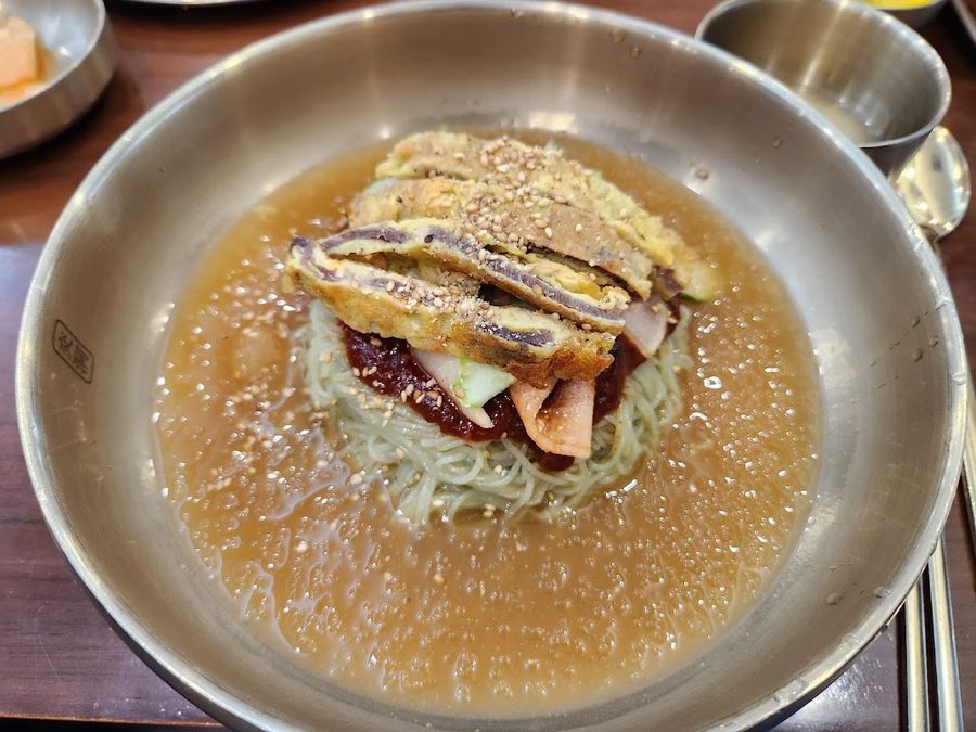 キョドンミョノク 聖書店