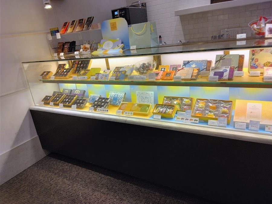 GODIVA Tenjin Underground Mall Store