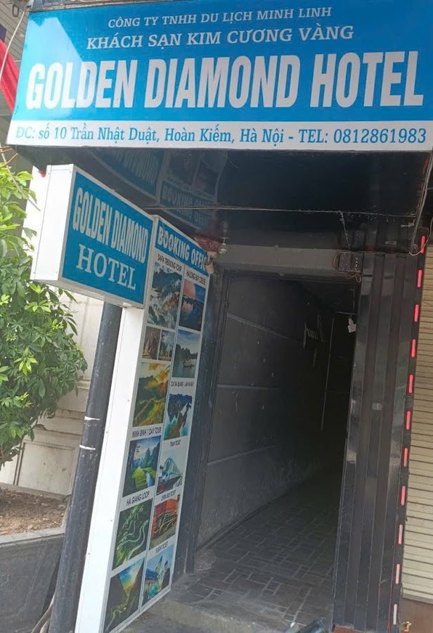 Hanoi Central Backpackers Hostel's Pub Crawl tour
