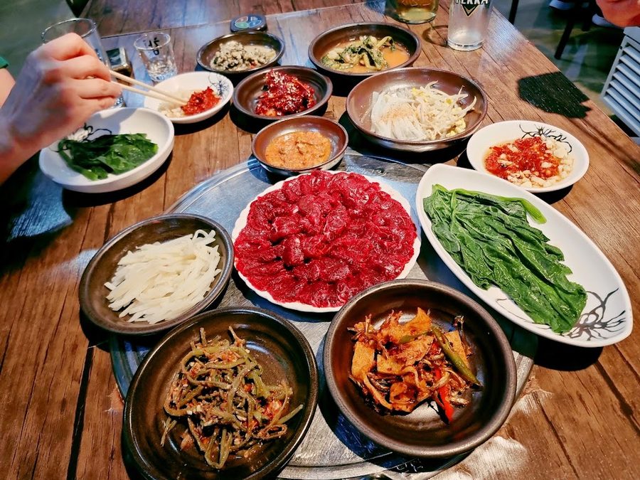 Joseon Traditional Dwaeji Gukbap Milmyeon