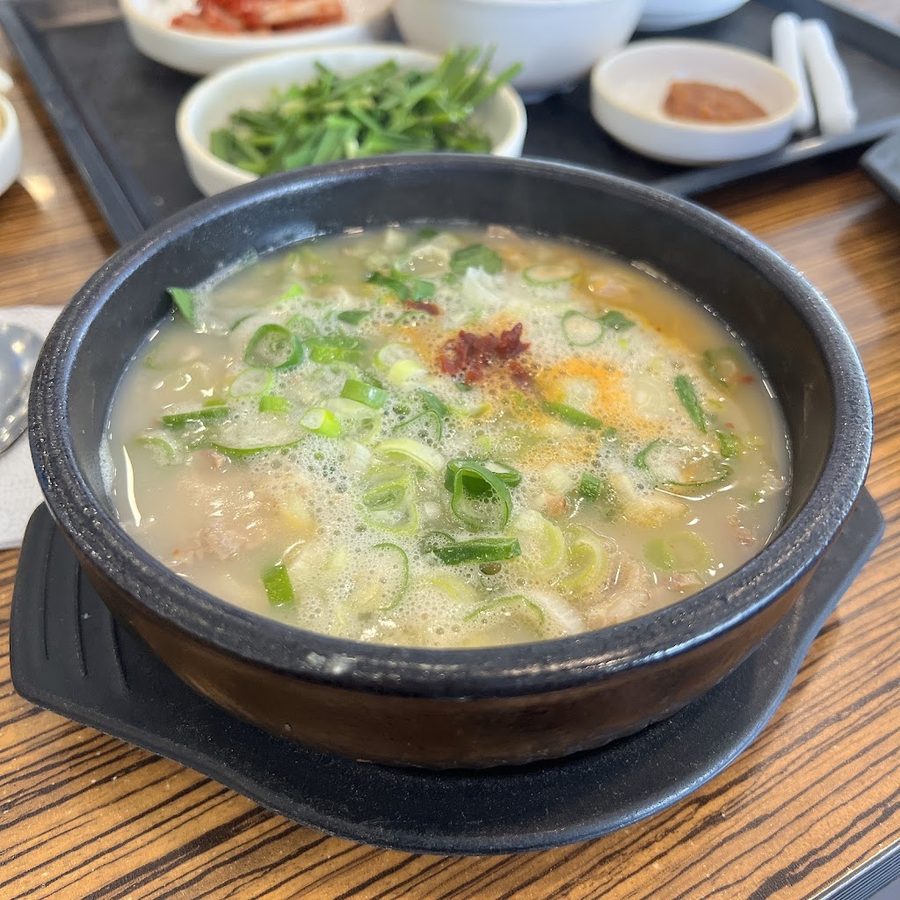 釜山24小時手工血腸豬肉湯飯