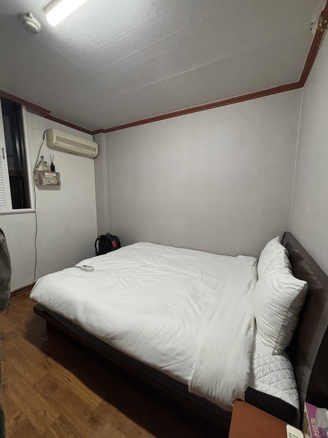 Linker Party House