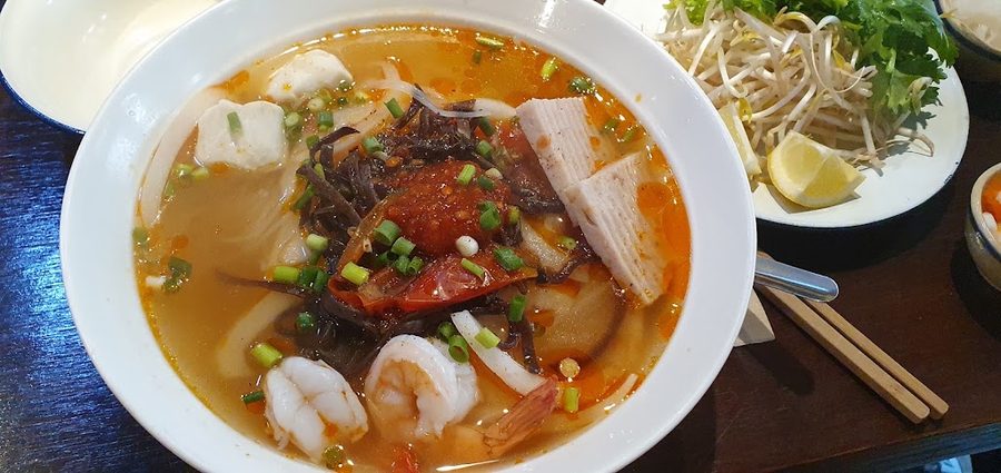 江東胡志明