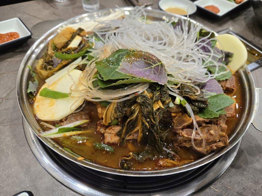 맛나감자탕 만덕점