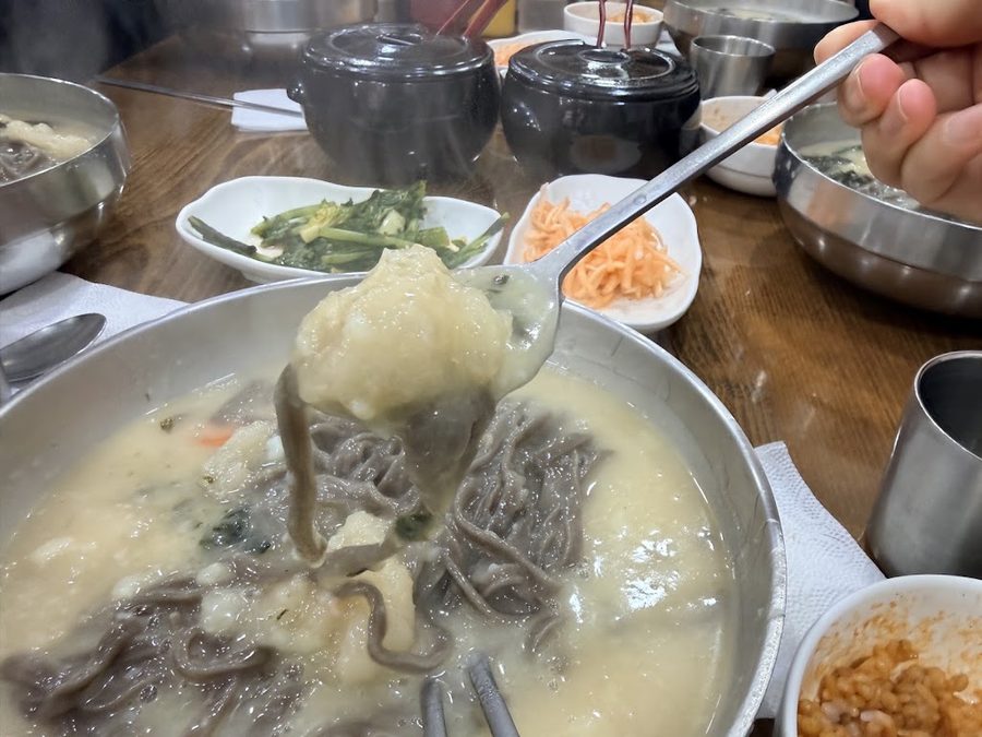 봉평 옹심이 메밀칼국수