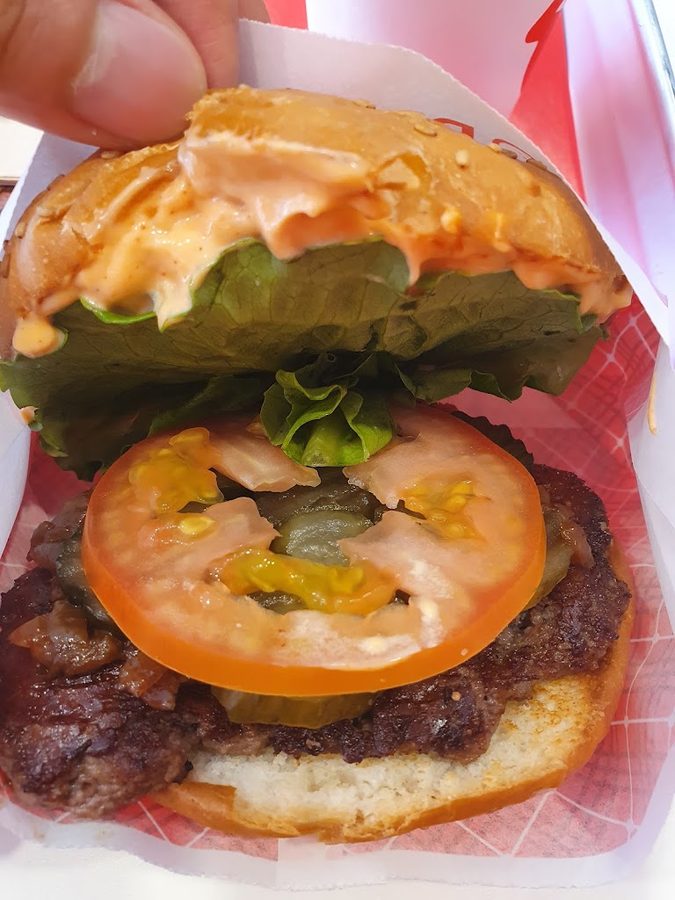 BURGERRY 建設大（コンデ）店