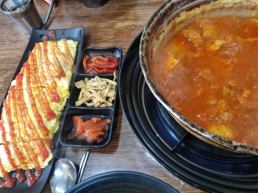 김치만선생 김치찌게집 동대필동점
