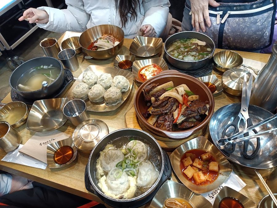 이화수전통육개장 서대문 정동점