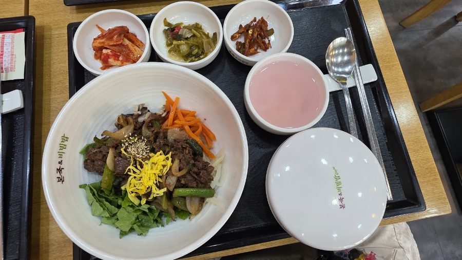 Bon Juk & Bibimbap Cafe Sinsa