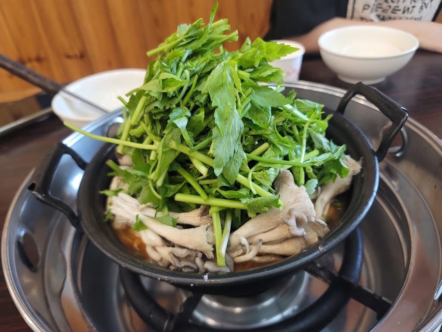 登村涮涮鍋刀削麵 奧林匹克公園店