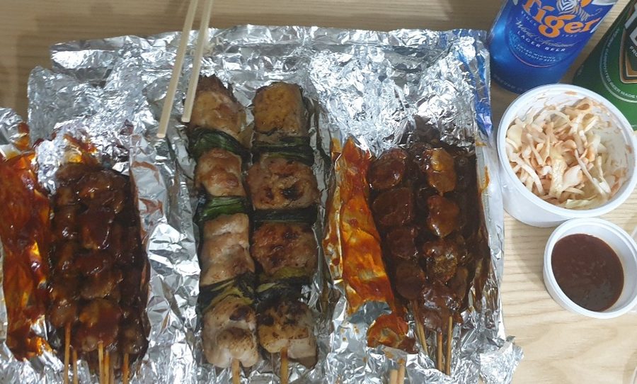 골목길 닭꼬치