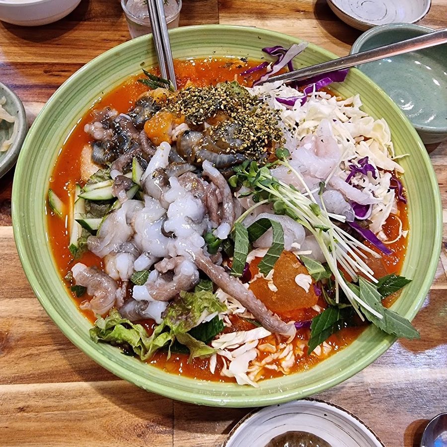 Magok Jeonjip & Kimchi Jjigae