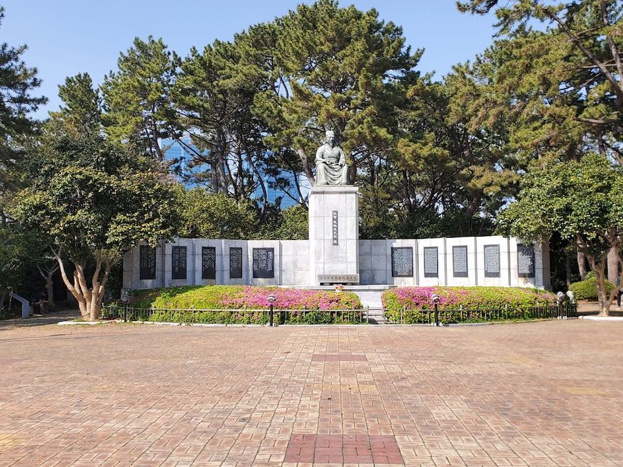 Choe Chiwon Sightseeing Spot