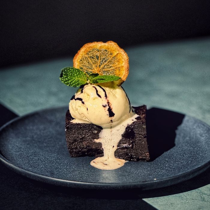 HELP Bar & Cafe | Taipei | 特色調酒 | 酒吧台北推薦 | 咖啡酒吧