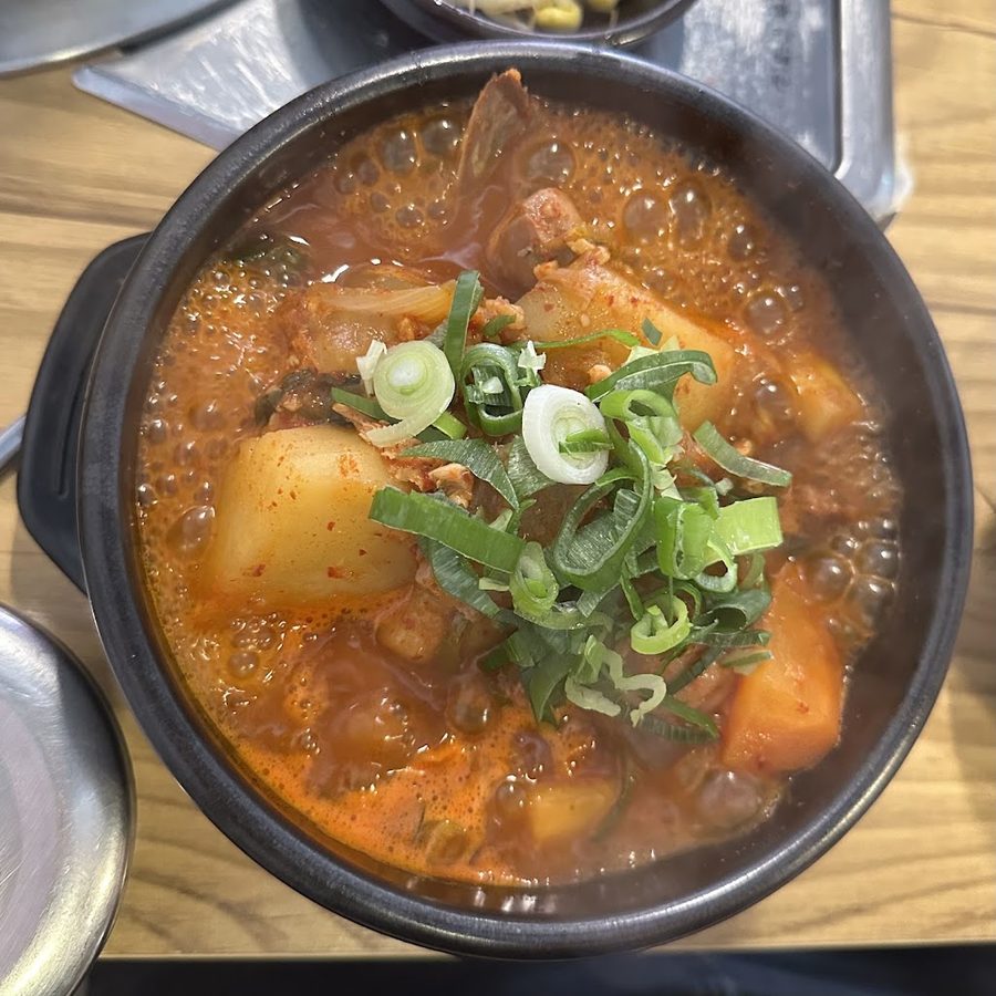 臥龍洞 鶏メウンタン