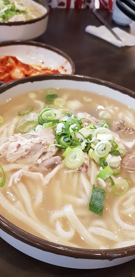 Dongbang Myeongpum Chicken