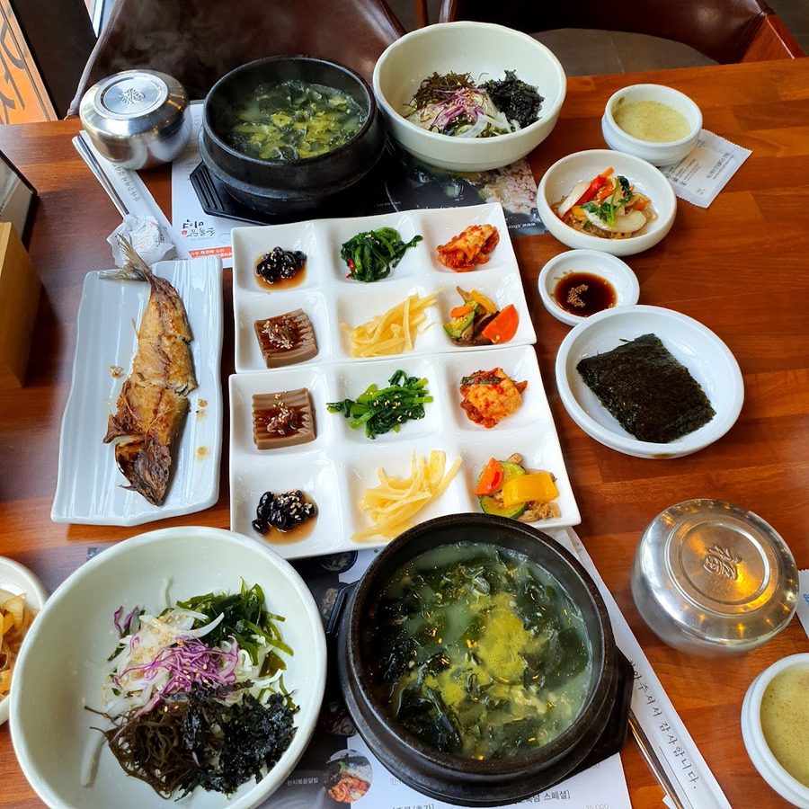 Chorokdam Miyeokguk Seaweed Soup Restaur