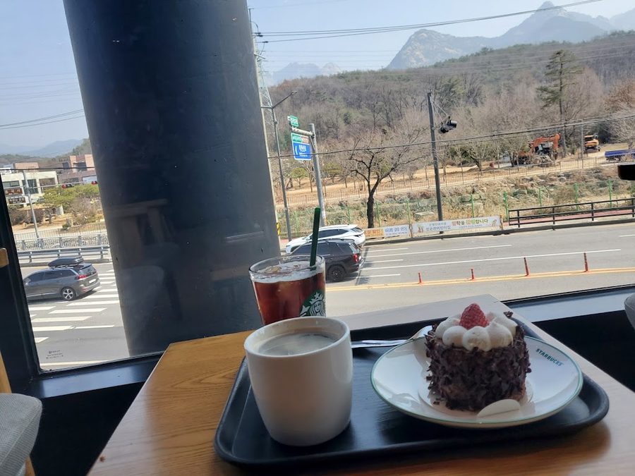 스타벅스 진관 점