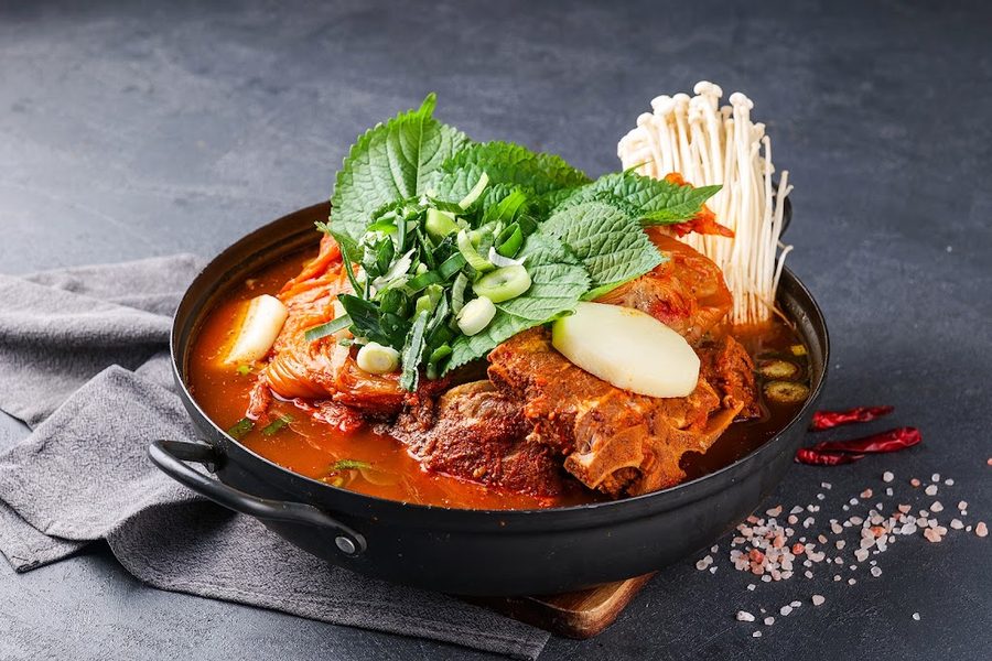 Yangpyeong Haejangguk Wangppyeo Gamjatang