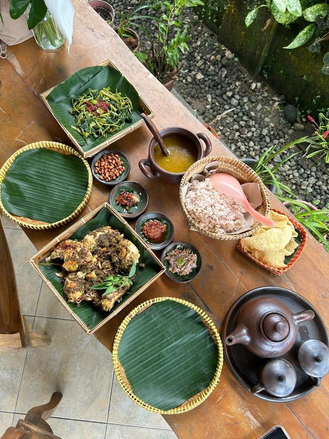 Oemah Sari "Home Resto"