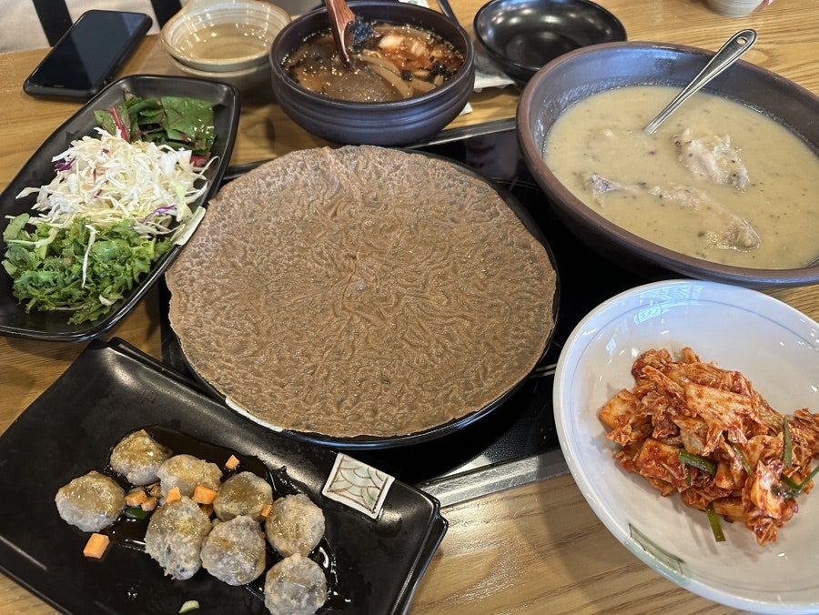 Cheongsan Byeolgok