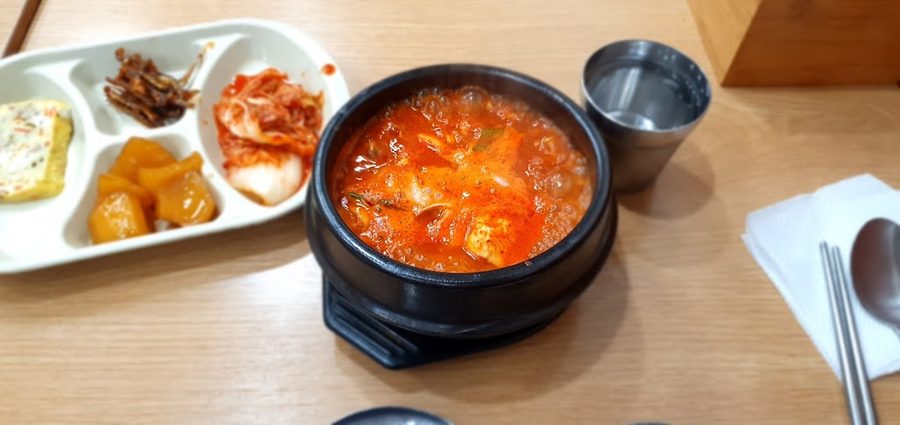 Kkumkkuneun Aebeolle